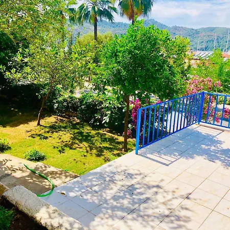 Deniz Villa *